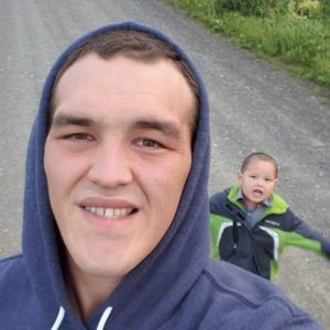 Meet your Posher, Thomas